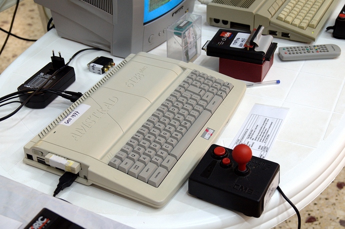 Amstrad_CPC-6128_Plus_-_Retrosystems_2010