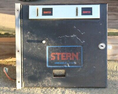 Early-Original-STERN-Arcade-Pinball-Machine-Coin-Door-w-Harness