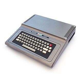 TRS-80_Color_Computer_1_front_right